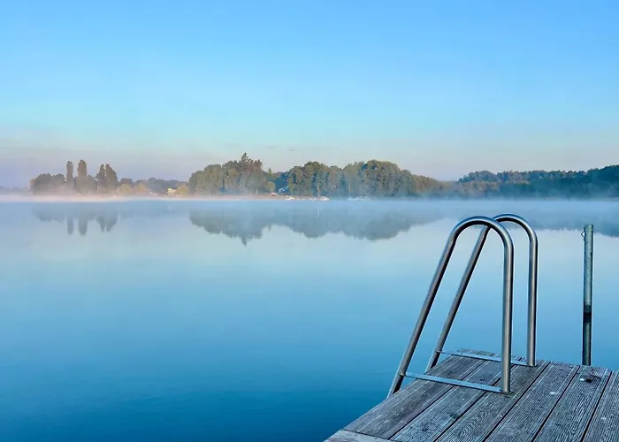 Finnhuette Louise Am Storkower Storkow (Mark)